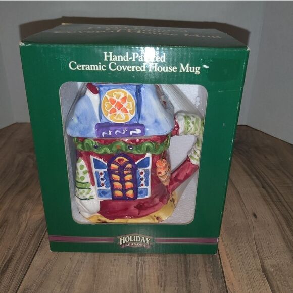 Holiday Seasons Christmas Hand Painted Ceramic Covered House Mug Brand New - Picture 5 of 5